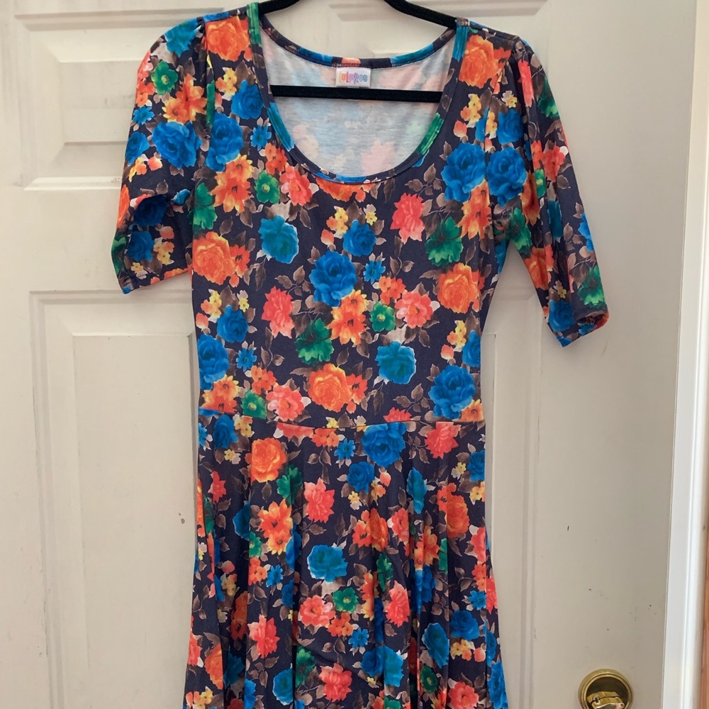 LuLaRoe small floral Nicole